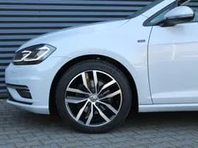 Volkswagen Golf thumbnail 17