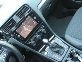 Volkswagen Golf thumbnail 8