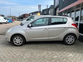 Hyundai i20 thumbnail 3