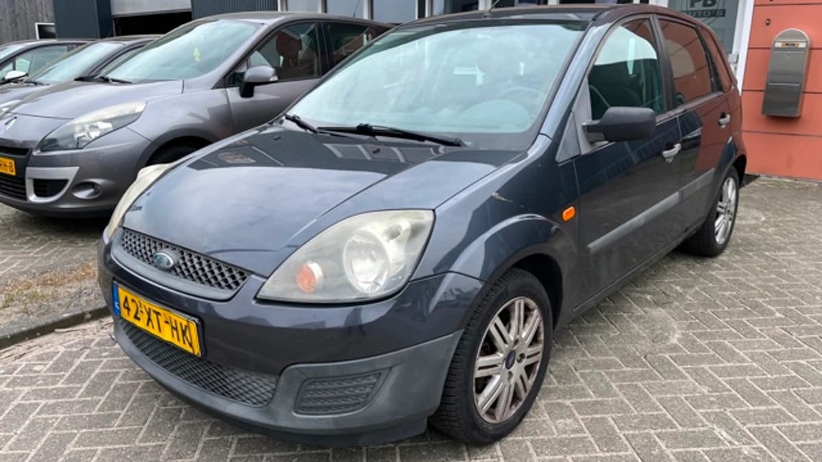 Ford Fiesta — foto 1