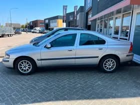 Volvo S60 thumbnail 3