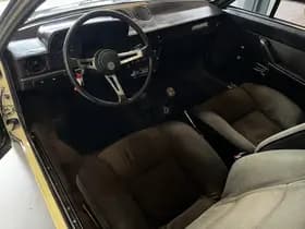 Alfa Romeo Exterior Colour thumbnail 2