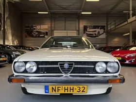 Alfa Romeo Exterior Colour thumbnail 12