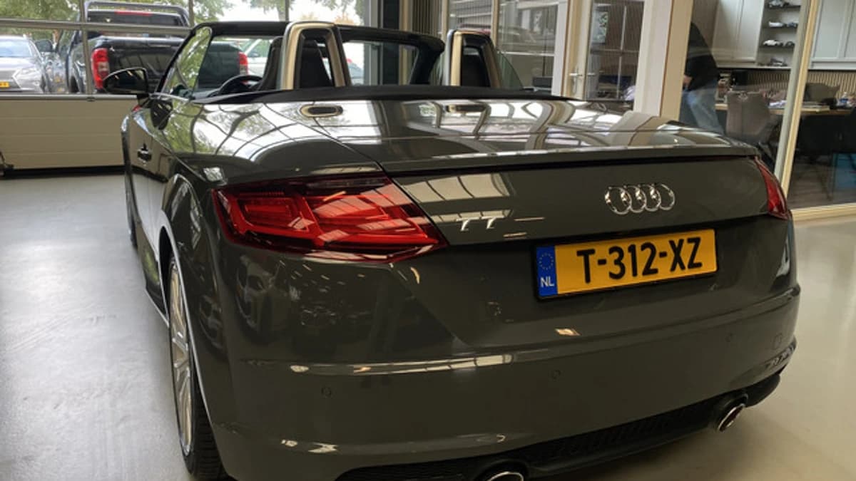 Audi Exterior Colour — foto 1