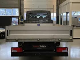 Kom Exterior Colour thumbnail 17