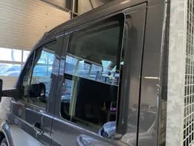 Kom Exterior Colour thumbnail 28