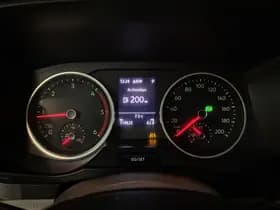 Kom Exterior Colour thumbnail 39