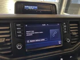 Kom Exterior Colour thumbnail 6