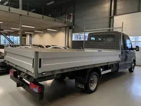 Kom Exterior Colour thumbnail 9