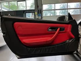 Mercedes-Benz Exterior Colour thumbnail 19