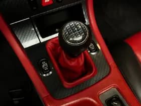 Mercedes-Benz Exterior Colour thumbnail 3