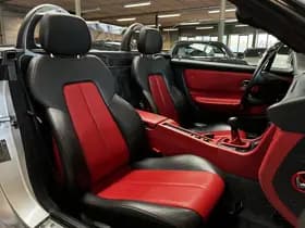 Mercedes-Benz Exterior Colour thumbnail 24