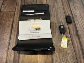 Mercedes-Benz Exterior Colour thumbnail 29