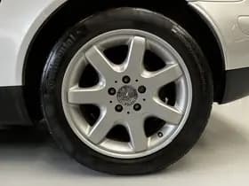 Mercedes-Benz Exterior Colour thumbnail 6