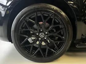 Mercedes-Benz Exterior Colour thumbnail 12