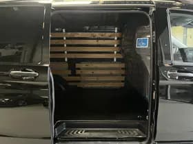 Mercedes-Benz Exterior Colour thumbnail 17