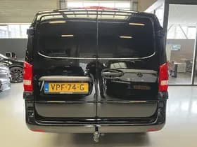 Mercedes-Benz Exterior Colour thumbnail 8