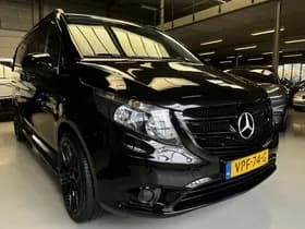 Mercedes-Benz Exterior Colour thumbnail 10