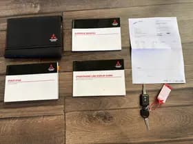 Mitsubishi Exterior Colour thumbnail 4