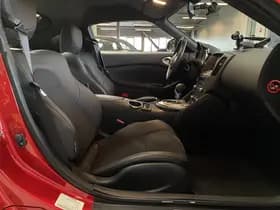 Nissan Exterior Colour thumbnail 10