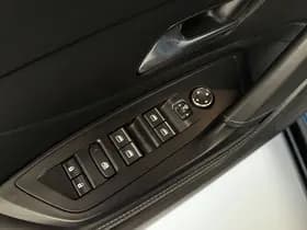 Peugeot Exterior Colour thumbnail 6