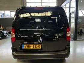 Peugeot Exterior Colour thumbnail 10