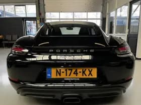 Porsche Exterior Colour thumbnail 13