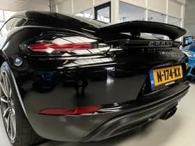 Porsche Exterior Colour thumbnail 5