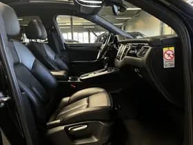 Porsche Exterior Colour thumbnail 26