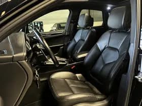 Porsche Exterior Colour thumbnail 28