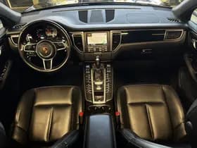 Porsche Exterior Colour thumbnail 30