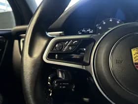 Porsche Exterior Colour thumbnail 33