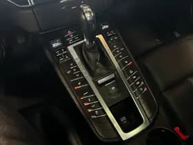 Porsche Exterior Colour thumbnail 35