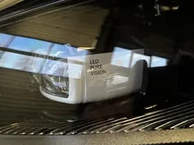 Renault Exterior Colour thumbnail 17