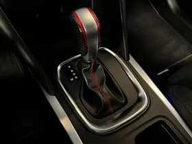 Renault Exterior Colour thumbnail 32