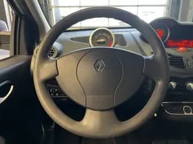 Renault Exterior Colour thumbnail 13