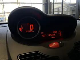 Renault Exterior Colour thumbnail 16