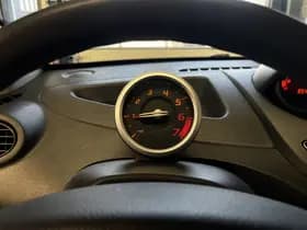 Renault Exterior Colour thumbnail 17