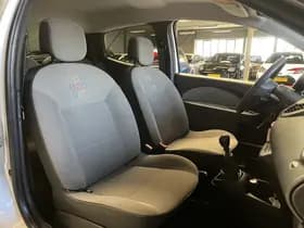 Renault Exterior Colour thumbnail 10