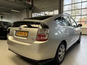 Toyota Exterior Colour thumbnail 8