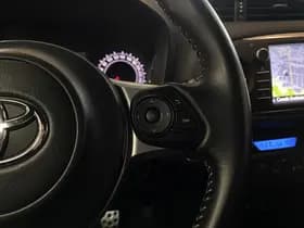 Toyota Exterior Colour thumbnail 14