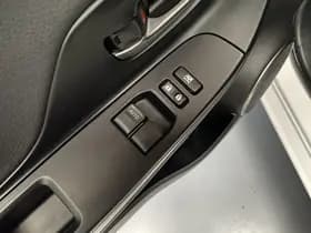 Toyota Exterior Colour thumbnail 27