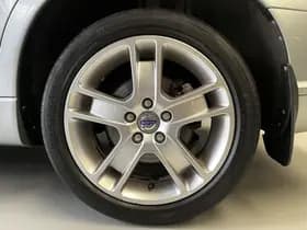 Volvo Exterior Colour thumbnail 11