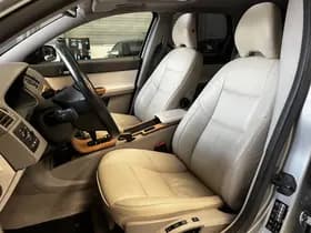 Volvo Exterior Colour thumbnail 14