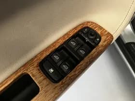 Volvo Exterior Colour thumbnail 17