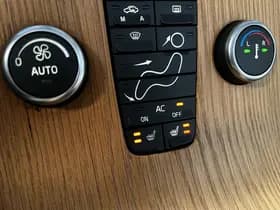 Volvo Exterior Colour thumbnail 23