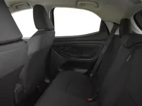 Toyota Yaris thumbnail 13
