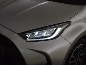 Toyota Yaris thumbnail 8