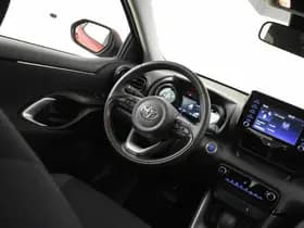 Toyota Yaris thumbnail 11