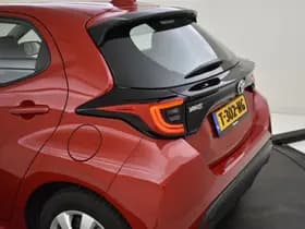 Toyota Yaris thumbnail 10